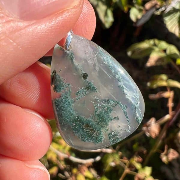 pendentifs d'agate mousse lithotherapie