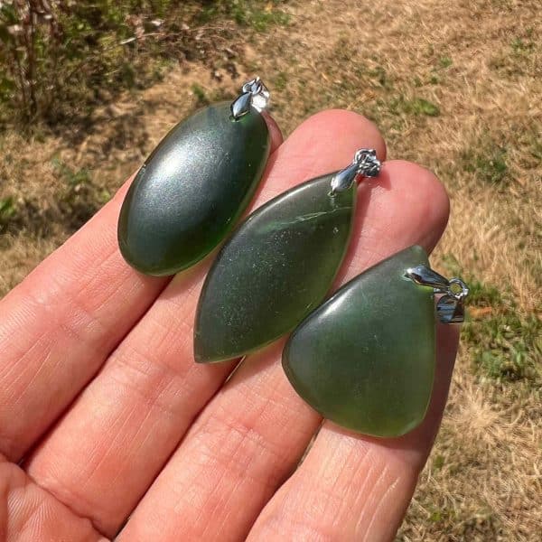 pendentif de jade néphrite lithotherapie